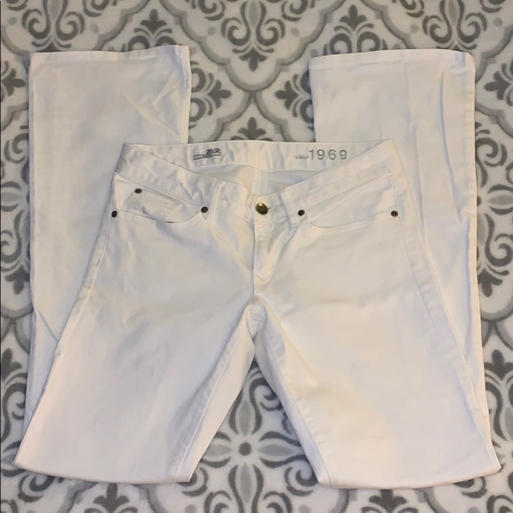 Gap 1969 white flare jeans - curvy cut